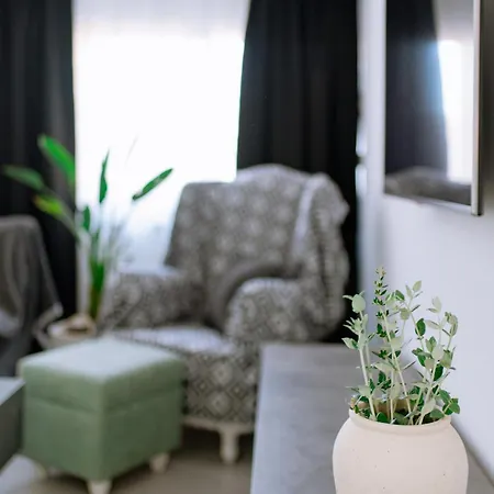 Centrocitta Luxury House アパート